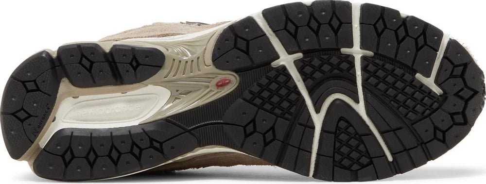 New Balance 2002R Driftwood
