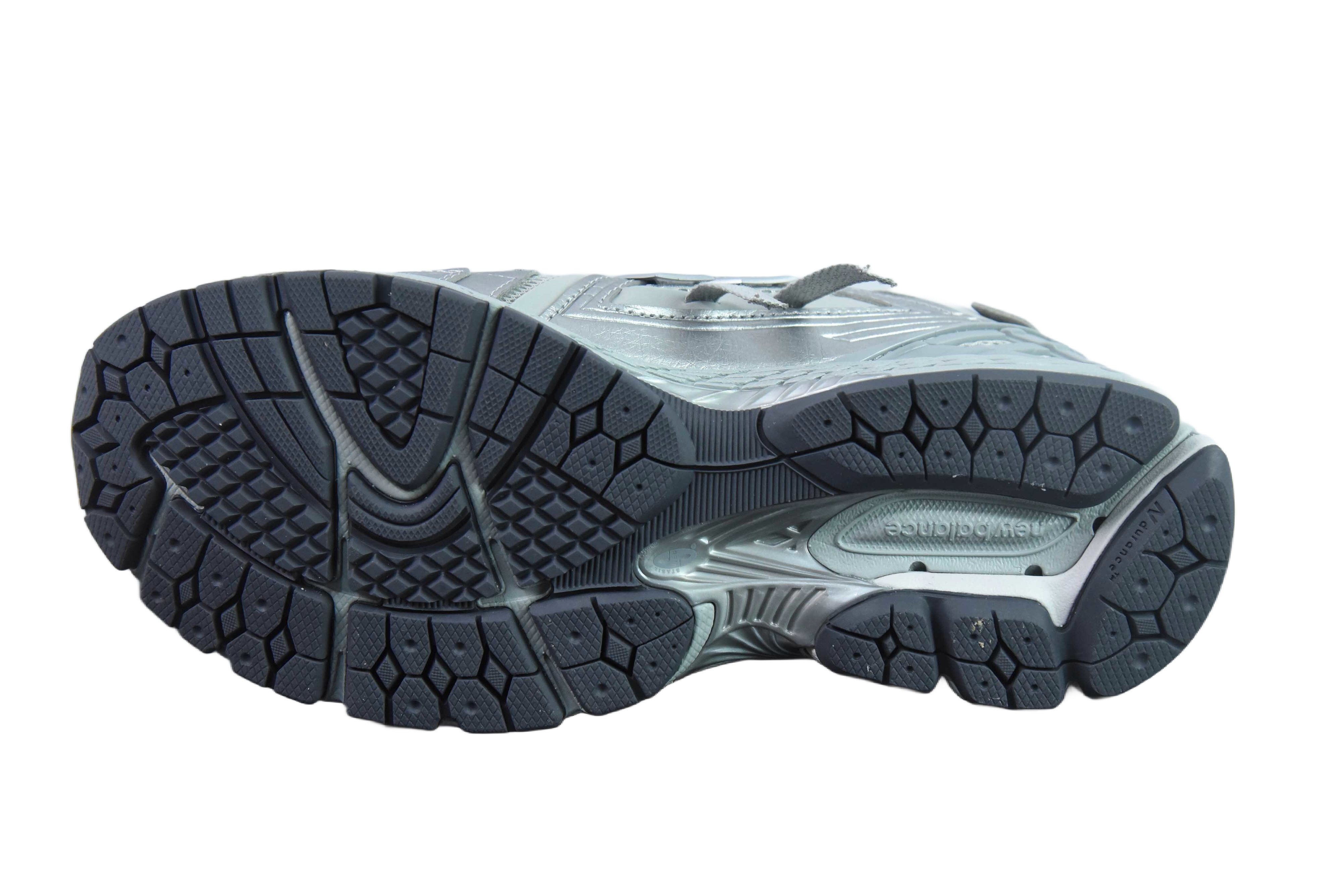 New Balance 1906R Silver Metallic